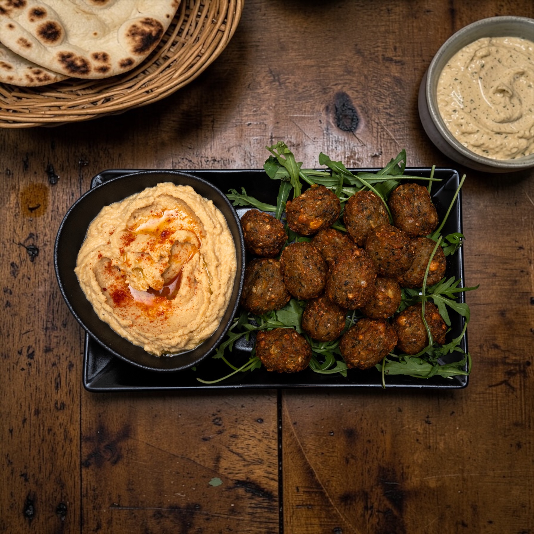 Humus cu Falafel